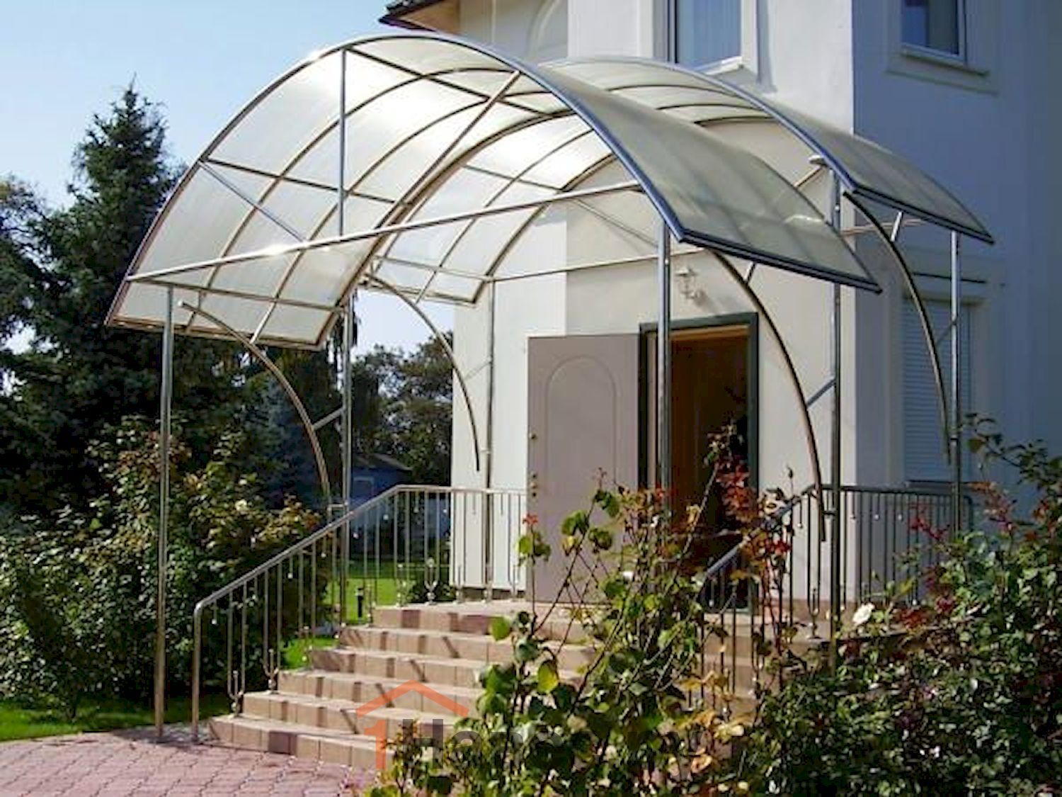 Козырек из поликарбоната расширенный